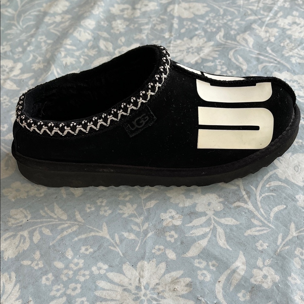 UGG Tasman Chopd Women’s/Big Kid’s Slippers. Euro 38, Wos 6 - Picture 6 of 11